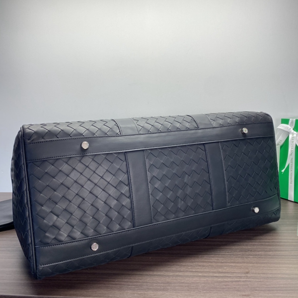 ボッテガヴェネタバッグ背面デザイン